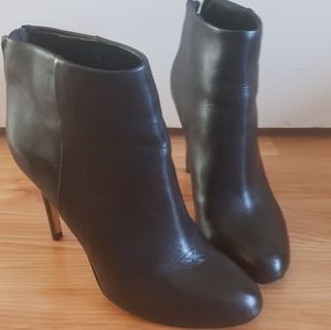 Sam Edelman stiletto booties 7 1/2 m blk